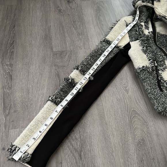 Natalia Romano jacket. Size S - Picture 7 of 8